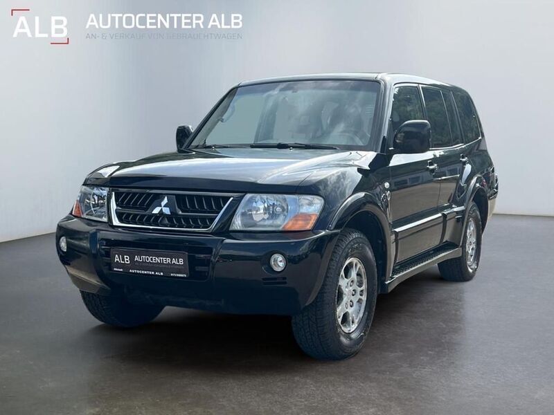 Schwarz Gebraucht 2005 Mitsubishi Pajero Edition SUV | 10.490 € - Bild 1/4