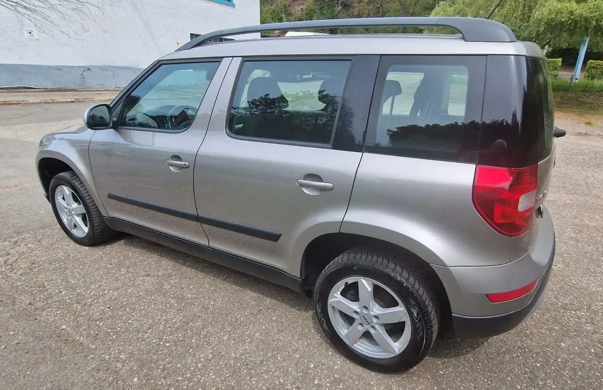 Occasion Skoda Yeti 105 ch (77 kW) 2014 Doré SUV