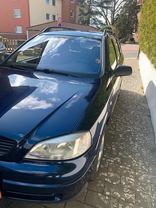 Gebraucht Opel Astra 101 PS (74 kW) 2001 Blau Kombi
