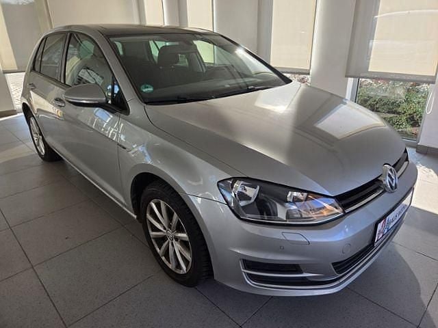 Gebraucht VW Golf VII LOUNGE 125 PS (91 kW) 2015 Silber Limousine
