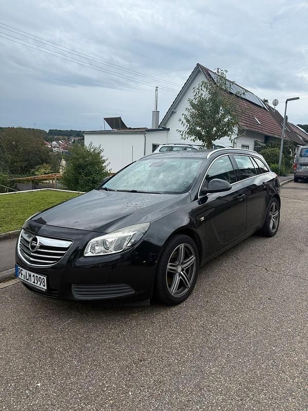 Schwarz Gebraucht 2010 Opel Insignia Kombi | 2.800 € (Superpreis) - Bild 1/4