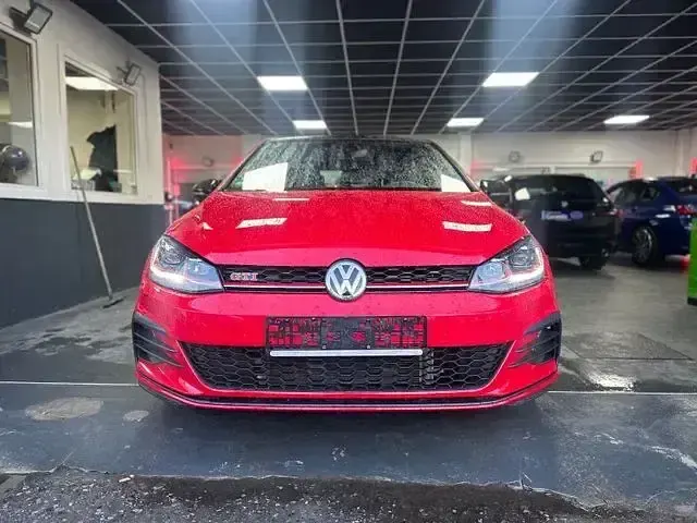 Gebraucht VW Golf VII GTI 245 PS (180 kW) 2019 Rot Limousine
