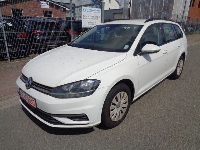 Weiß Gebraucht 2019 VW Golf VII Trendline Kombi | 7.500 € (Etwas zu teuer) - Bild 1/4