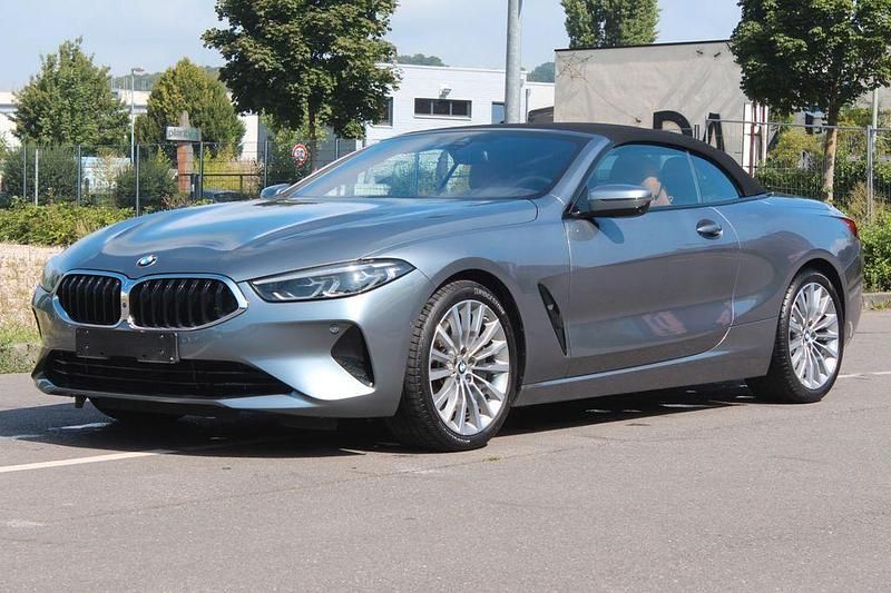 Grau Gebraucht 2022 BMW 840 Sport Line Coupé | 59.990 € (Superpreis) - Bild 1/4