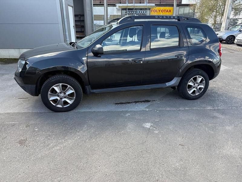 Gebraucht Dacia Duster Lauréate 105 PS (77 kW) 2014 Schwarz SUV