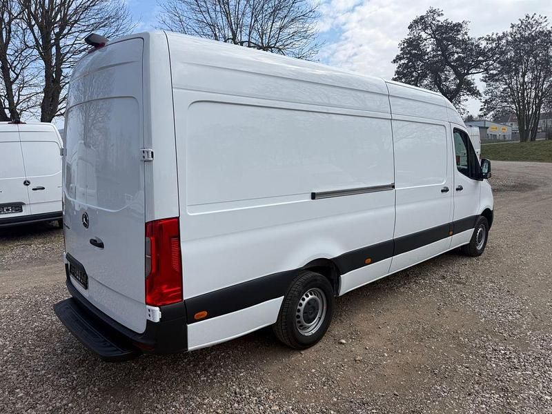 Gebraucht Mercedes Sprinter 170 PS (125 kW) 2023 Weiß Van