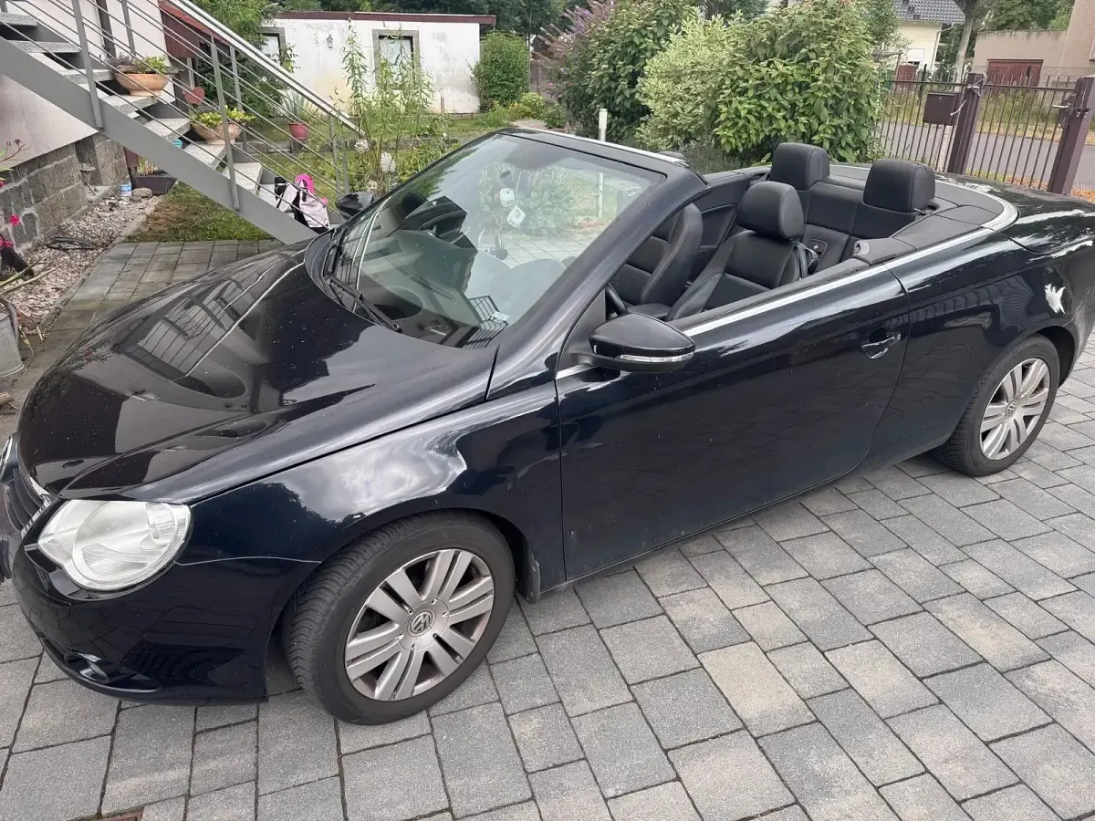 Gebraucht VW Eos 160 PS (117 kW) 2009 Schwarz Cabrio
