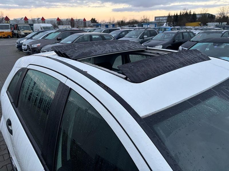 Gebraucht Mercedes B180 109 PS (80 kW) 2008 Weiß Van / Kleinbus