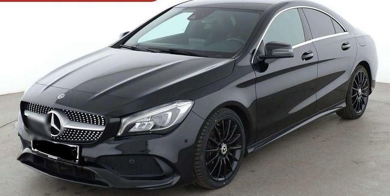 Schwarz Gebraucht 2018 Mercedes CLA200 AMG line Coupé | 22.700 € (Fairer Preis) - Bild 1/4