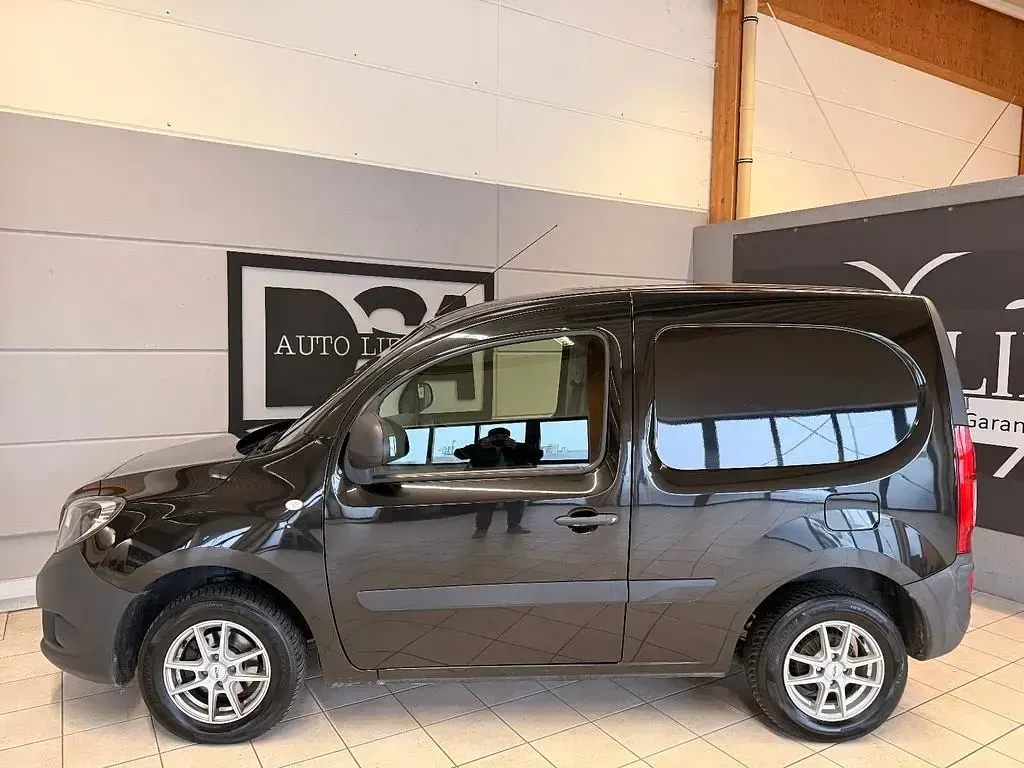 Gebraucht Mercedes Citan 109 90 PS (66 kW) 2018 Schwarz Van / Kleinbus
