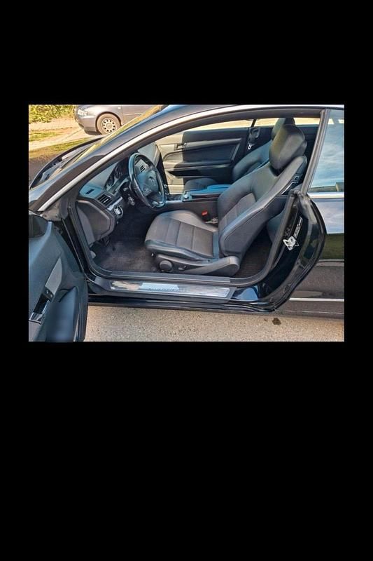 Second-hand Mercedes E200 184 CP (135 kW) 2010 Negru Coupe