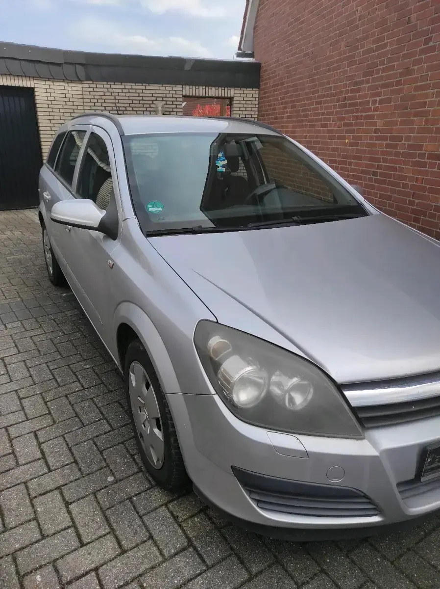 Gebraucht Opel Astra 125 PS (91 kW) 2005 Silber Kombi