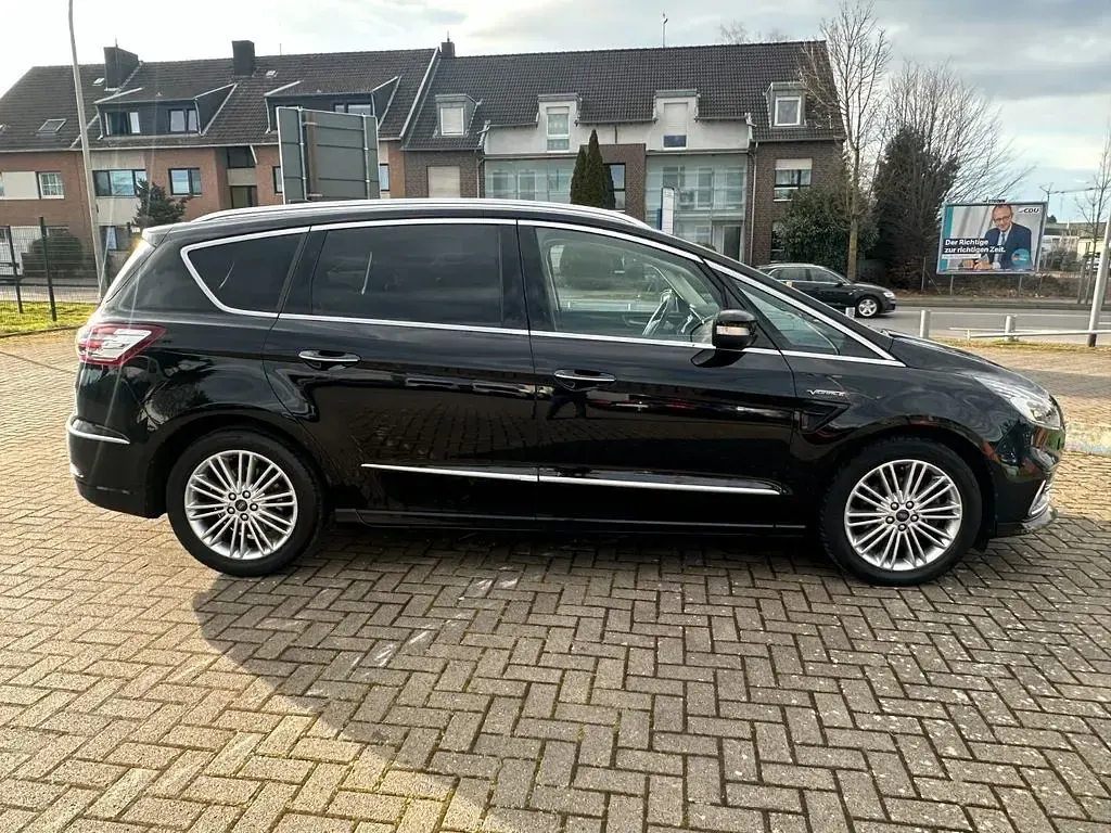 Gebraucht Ford S-MAX Vignale 190 PS (139 kW) 2019 Iridiumschwarz metallic Van / Kleinbus