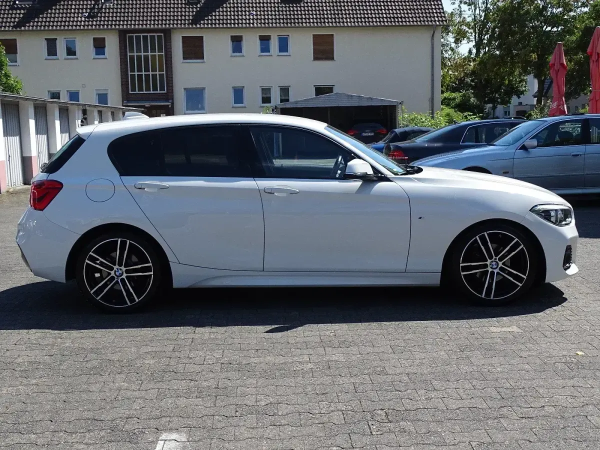Gebraucht BMW 118 M Sport 150 PS (110 kW) 2019 Weiß Limousine