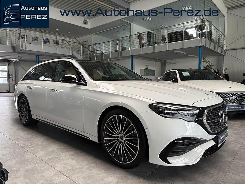 Weiß Gebraucht 2024 Mercedes E450 AMG Kombi | 77.780 € - Bild 1/4