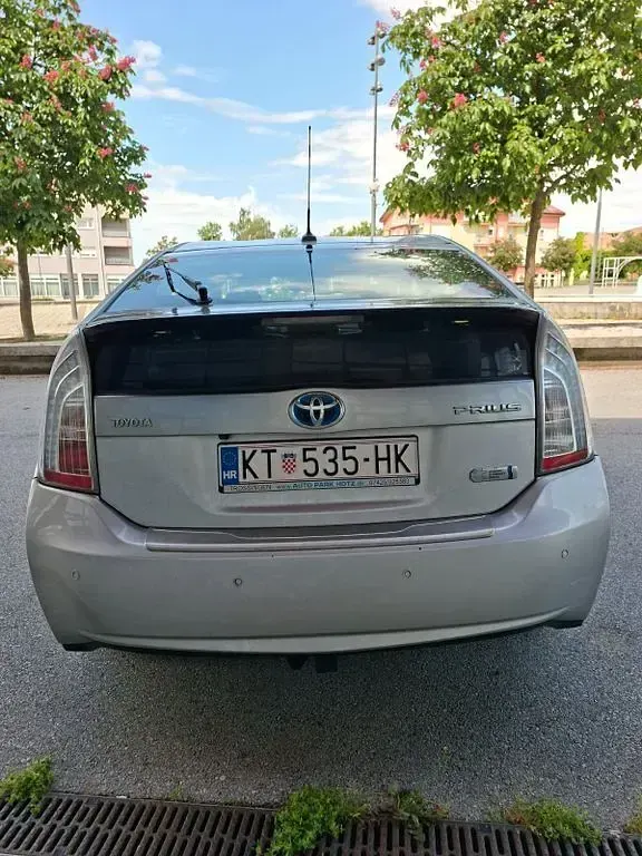 Gebraucht Toyota Prius Life 136 PS (100 kW) 2013 Grau Limousine