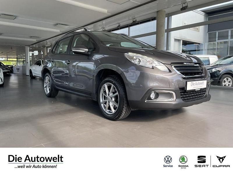 Lackierung platiniumgraulack Gebraucht 2015 Peugeot 2008 Active SUV | 10.980 € (Etwas zu teuer) - Bild 1/4