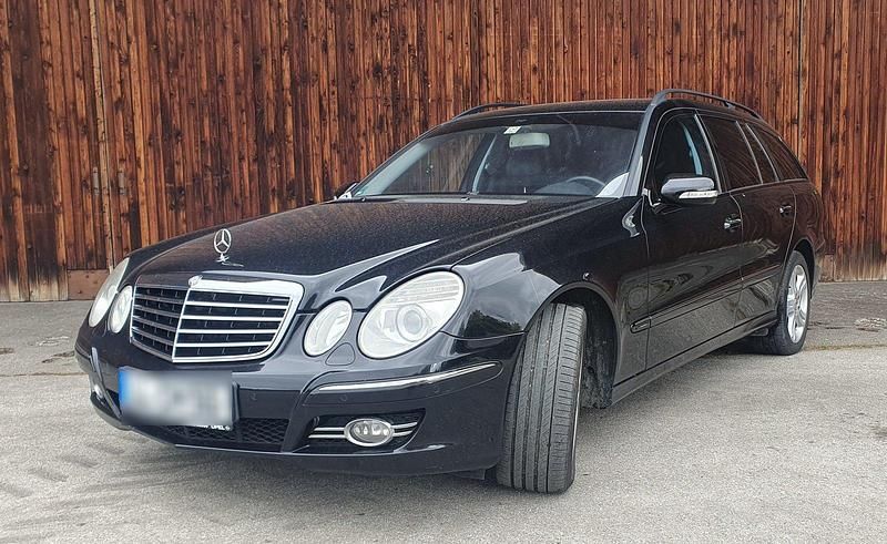 Schwarz Gebraucht 2007 Mercedes E280 Kombi | 4.300 € (Fairer Preis) - Bild 1/4