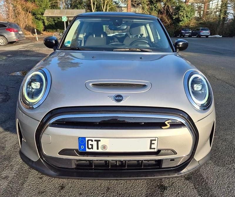 Gebraucht Mini Cooper SE Essential 135 kW (184 PS) 2023 Grau Kleinwagen