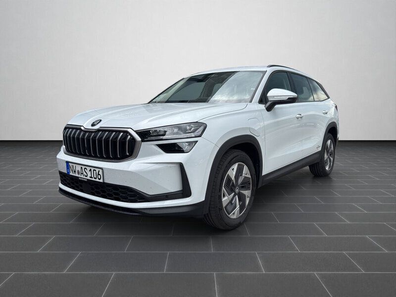 Moonweiß perleffekt (metallic) Gebraucht 2025 Skoda Kodiaq SUV | 45.489 € (Guter Preis) - Bild 1/4