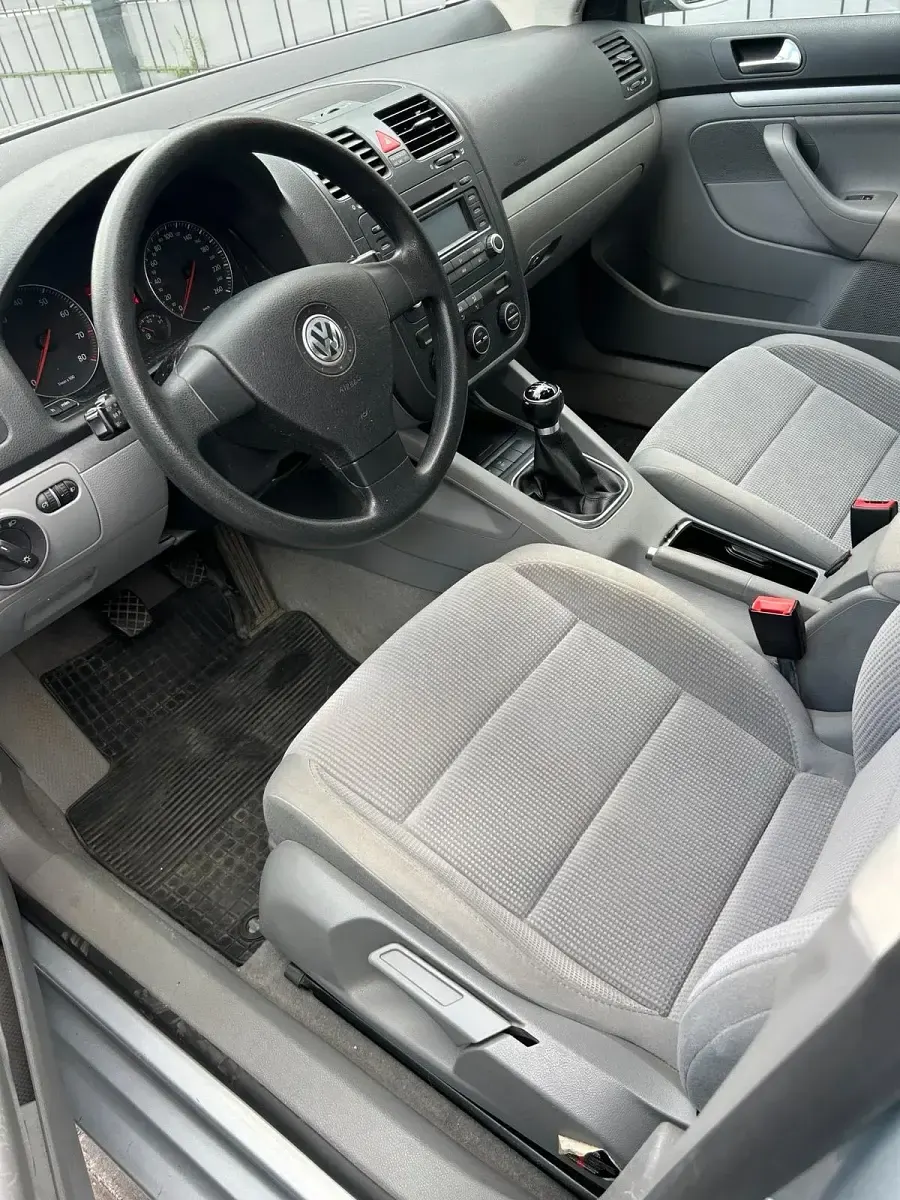 Occasion VW Jetta 102 ch (75 kW) 2006 Argent Berline