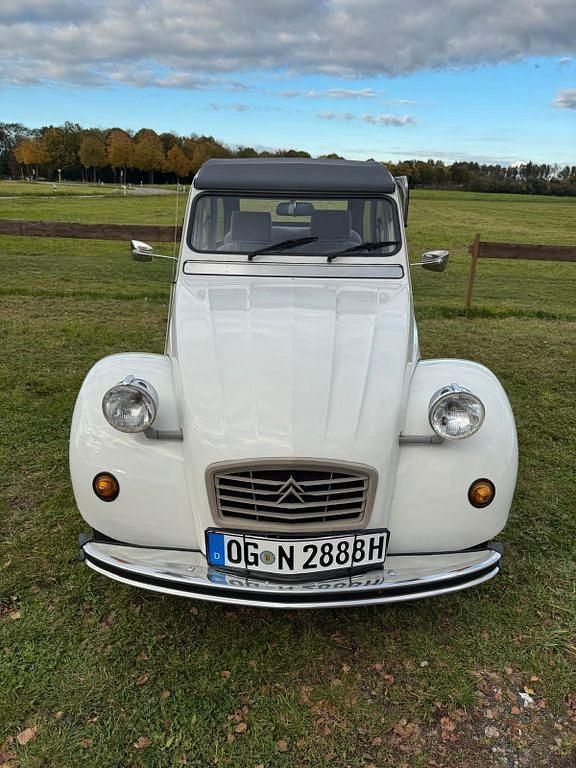 Weiß Gebraucht 1987 Citroën 2CV Limousine | 16.900 € - Bild 1/4