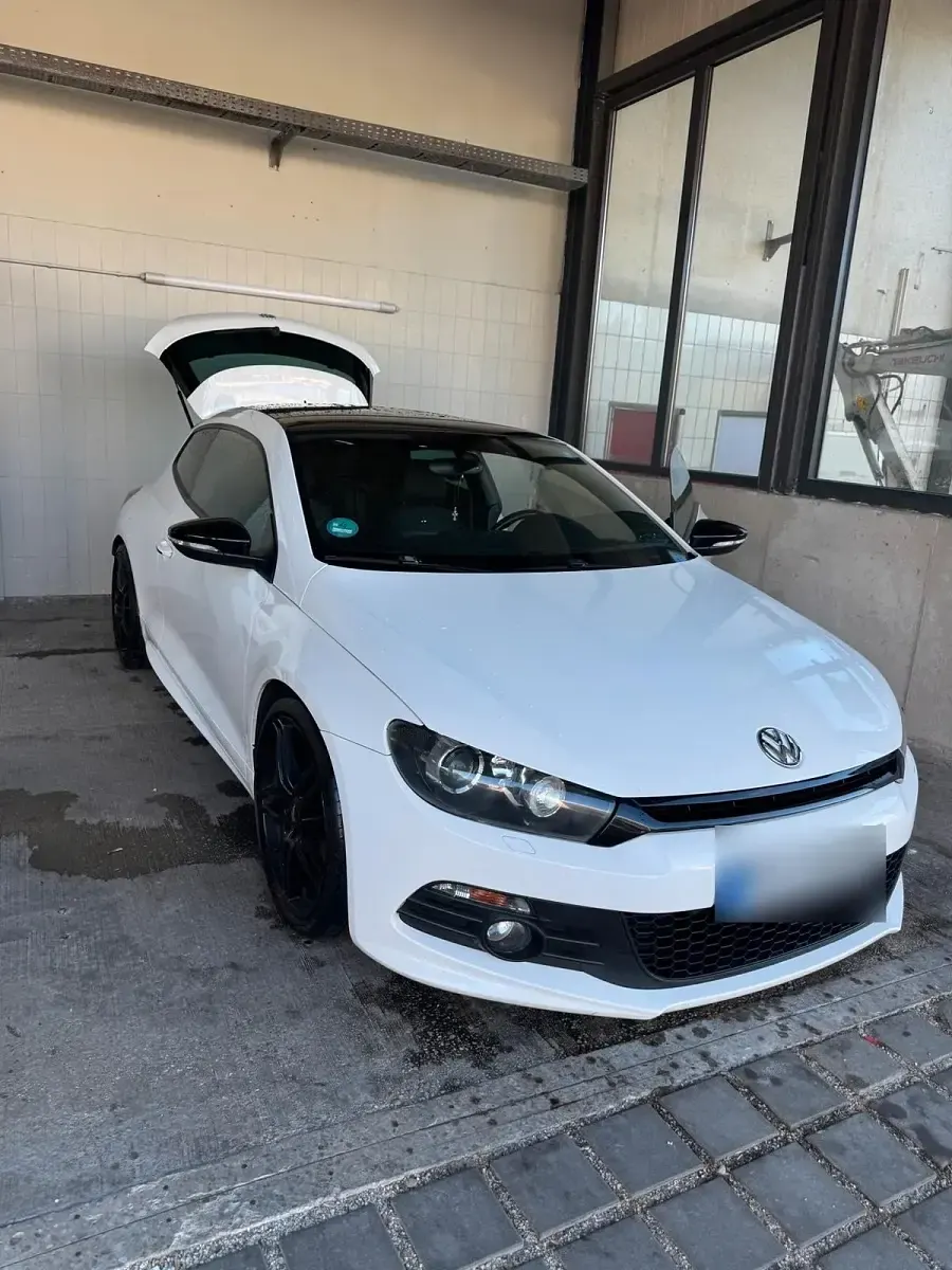 Gebraucht VW Scirocco 160 PS (117 kW) 2012 Weiß Coupé