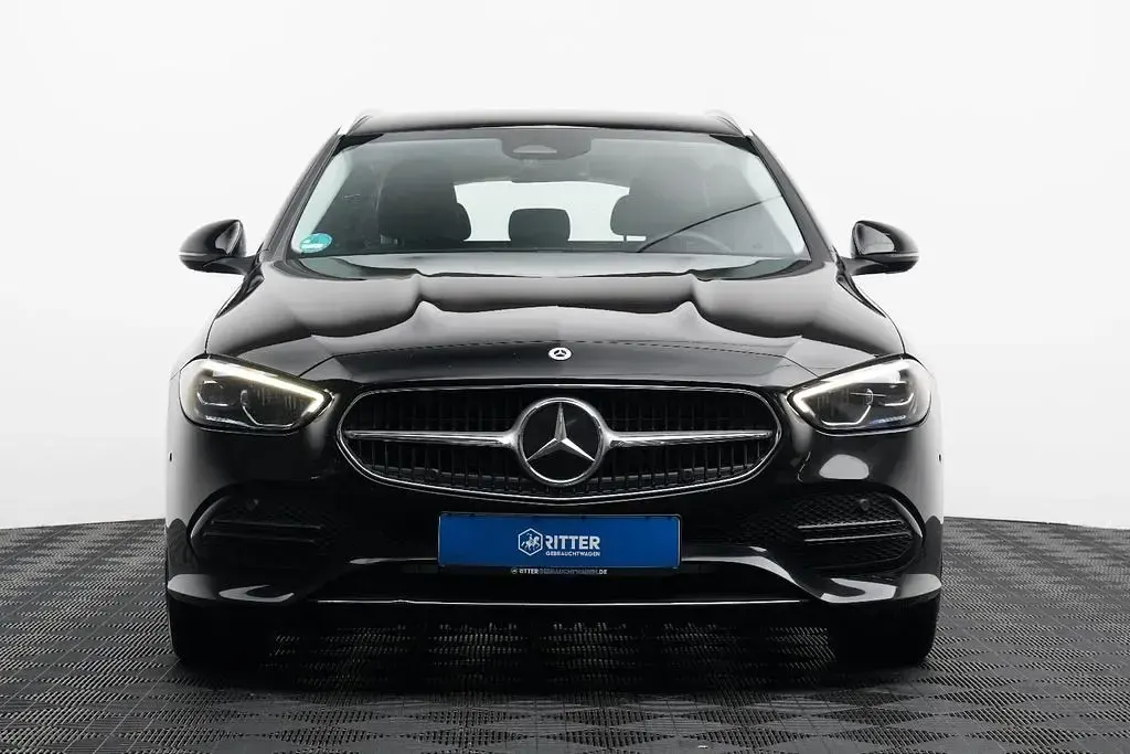 Gebraucht Mercedes 200 Avantgarde 163 PS (119 kW) 2023 Schwarz Limousine