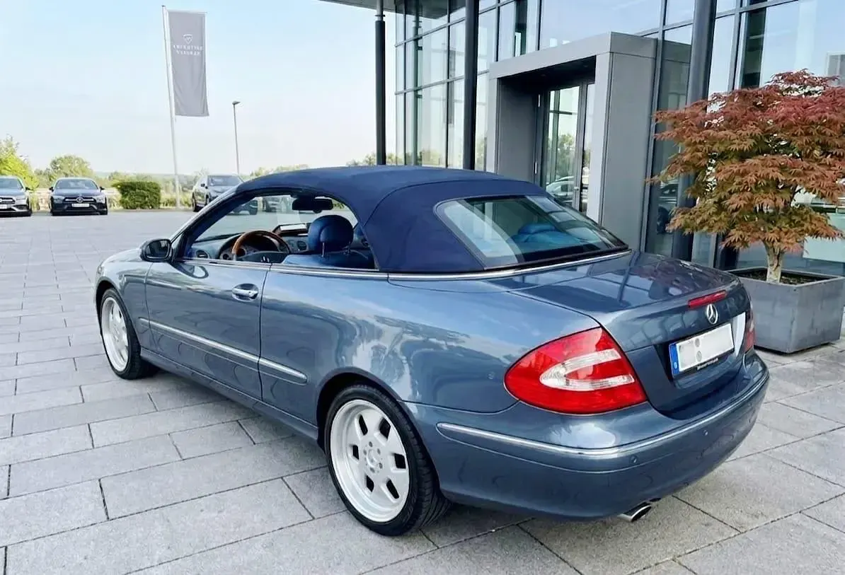 Gebraucht Mercedes CLK200 165 PS (121 kW) 2002 Andere farben Cabrio