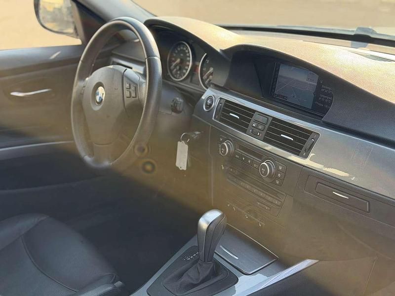 Gebraucht BMW 325 218 PS (160 kW) 2008 Bluewater metallic Kombi