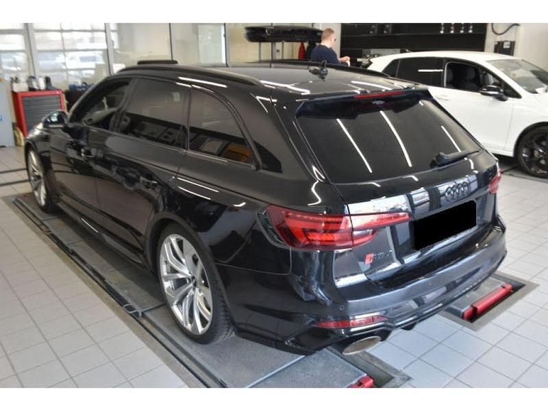 Gebraucht Audi RS4 450 PS (330 kW) 2019 Mythosschwarz metallic (metallic) Kombi