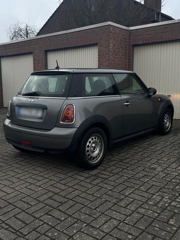 Gebraucht Mini Cooper 95 PS (69 kW) 2010 Grau Kleinwagen