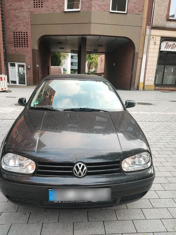 Schwarz Gebraucht 1999 VW Golf IV Limousine | 500 € (Guter Preis) - Bild 1/4