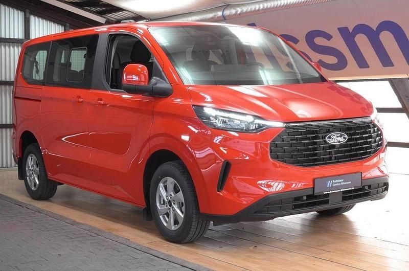 Rot Neu 2025 Ford Tourneo Custom Limousine | 41.975 € (Fairer Preis) - Bild 1/4