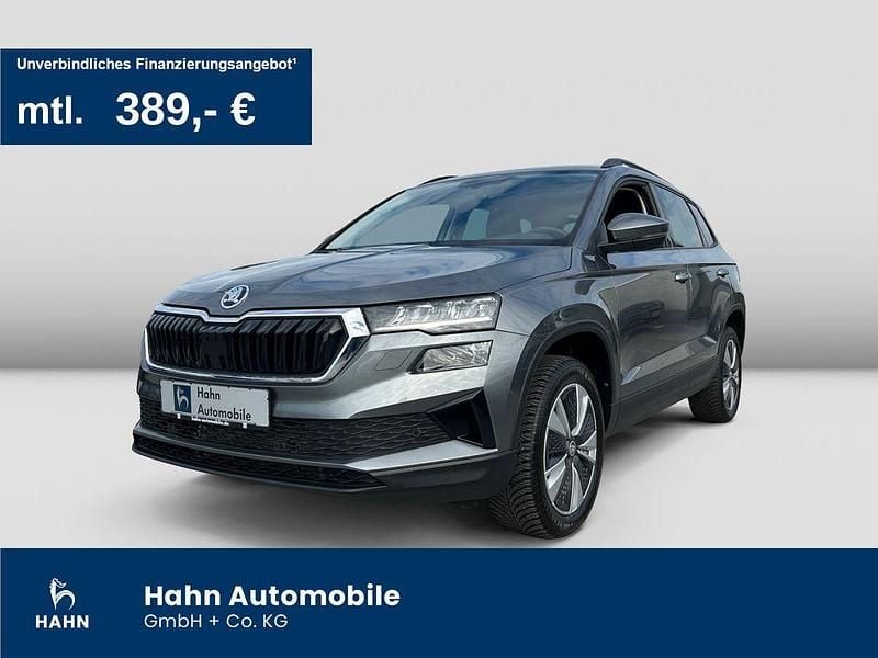 Graphitegrau metallic Gebraucht 2023 Skoda Karoq Style SUV | 28.990 € (Guter Preis) - Bild 1/3