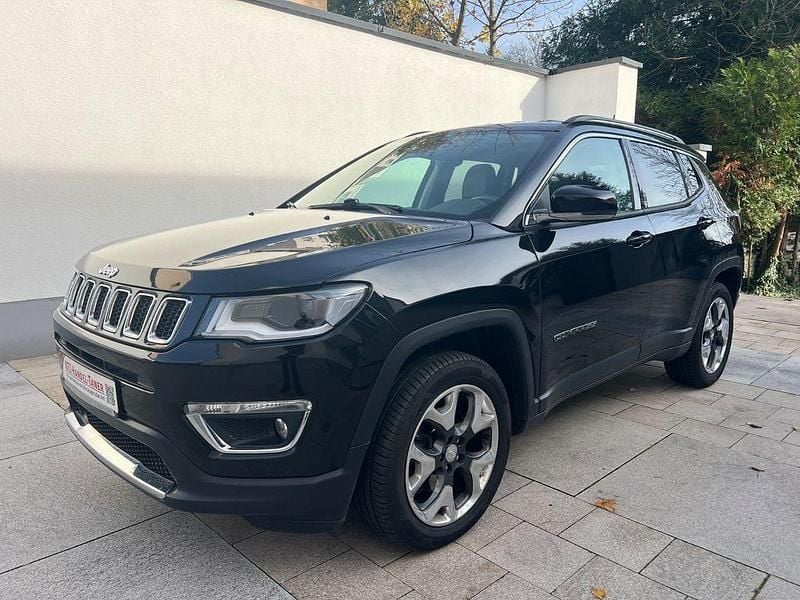 Schwarz Gebraucht 2018 Jeep Compass Limited SUV | 13.900 € (Superpreis) - Bild 1/4