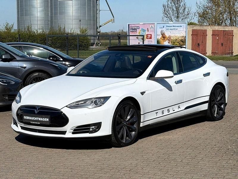 Gebraucht Tesla Model S Performance 514 kW (700 PS) 2015 Weiß Kleinwagen