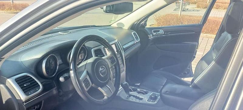 Gebraucht Jeep Grand Cherokee Overland 241 PS (177 kW) 2012 Grau SUV