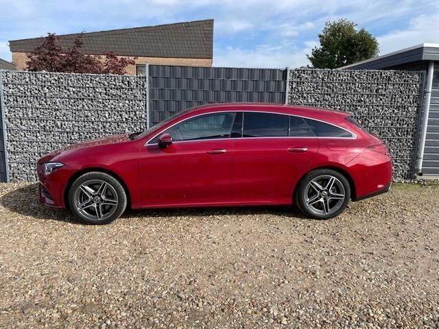 Andere Gebraucht 2022 Mercedes CLA250e Shooting Brake AMG Kombi | 32.049 € (Fairer Preis) - Bild 1/1