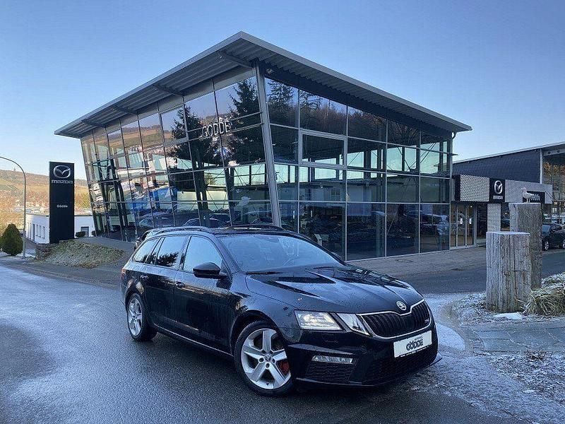 Schwarz Gebraucht 2017 Skoda Octavia RS Kombi | 19.250 € (Fairer Preis) - Bild 1/4