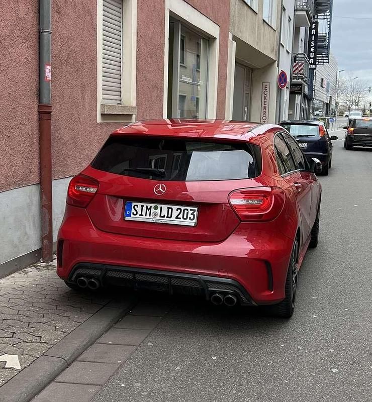Gebraucht Mercedes A250 AMG line 211 PS (155 kW) 2013 Rot Kleinwagen
