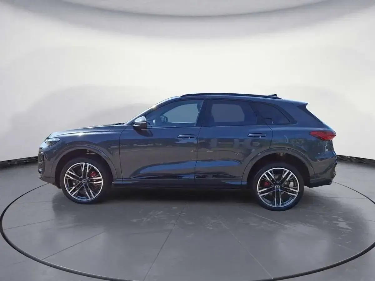 Neu Audi SQ5 Advanced 367 PS (269 kW) 2026 Grau SUV