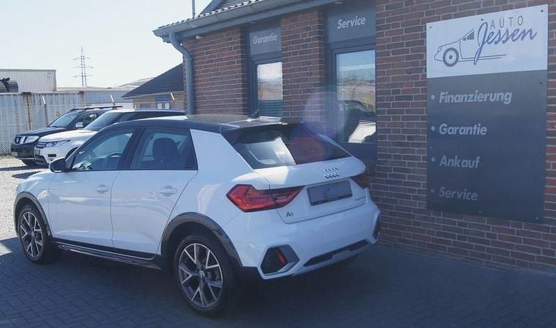 Second-hand Audi A1 Basis 116 CP (85 kW) 2020 Alb SUV