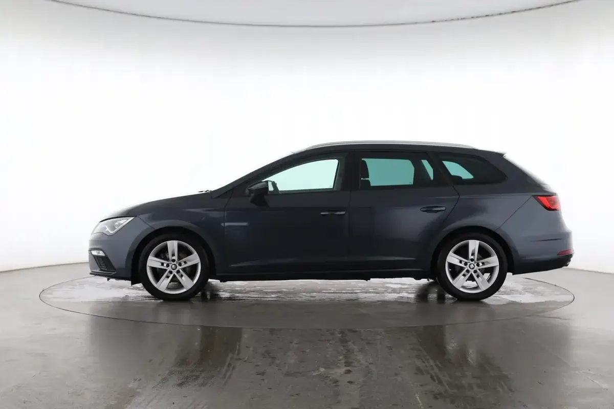Gebraucht Seat Leon FR 131 PS (96 kW) 2020 Magnetic tech grey Kombi