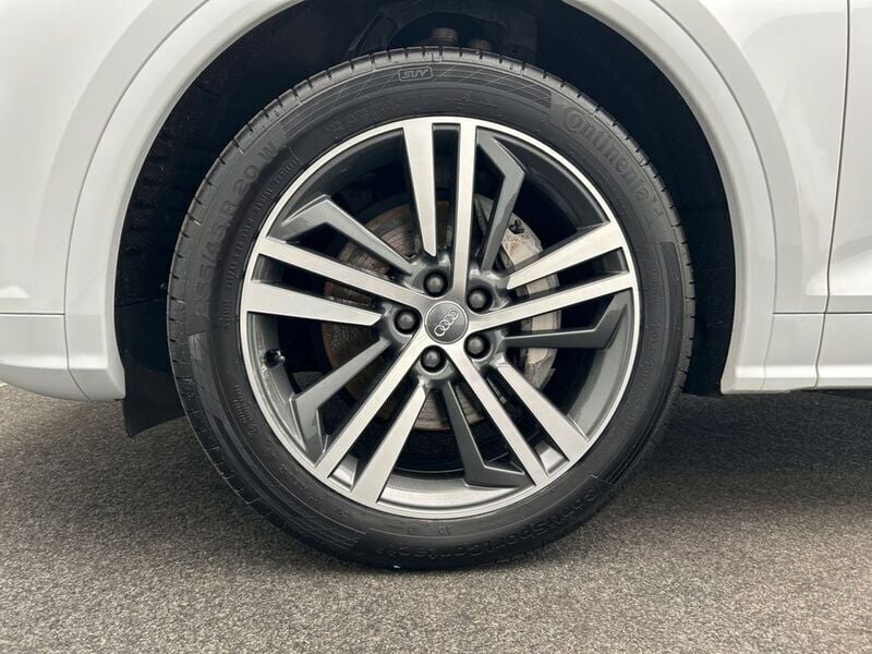 Gebraucht Audi Q5 S-Line 252 PS (185 kW) 2020 Gletscherweiß metallic SUV