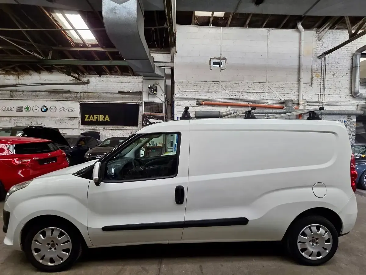 Gebraucht Fiat Doblò 101 PS (74 kW) 2012 Weiß Van / Kleinbus