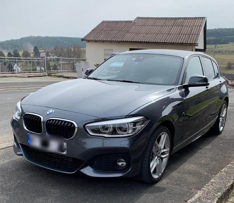 Grau Gebraucht 2016 BMW 118 M Sport Kleinwagen | 20.000 € - Bild 1/1