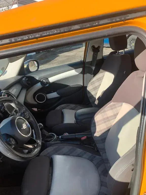 Gebraucht Mini Cooper D 116 PS (85 kW) 2015 Orange Kleinwagen