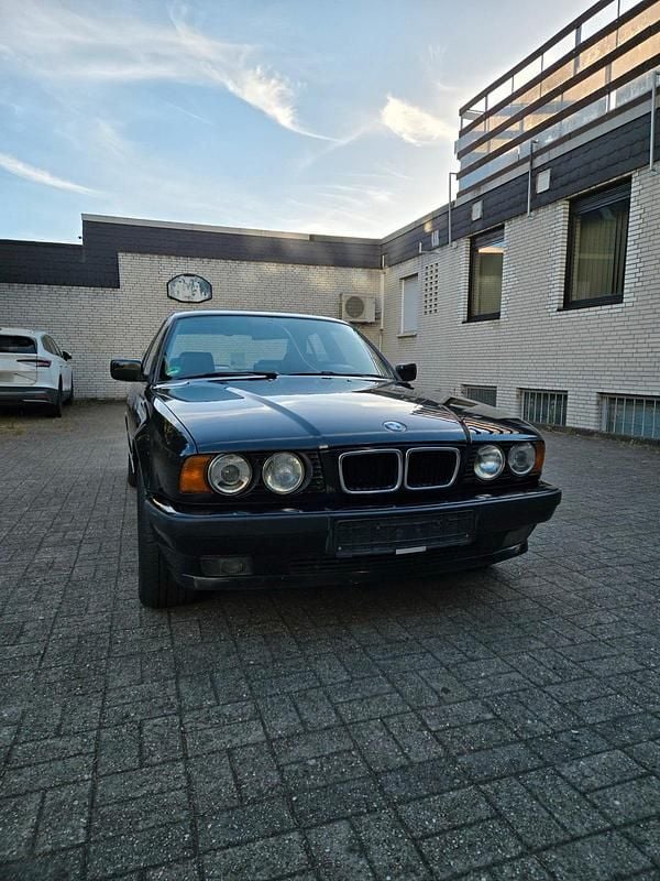 Second-hand BMW 520 150 CP (110 kW) 1995 Negru Berlinǎ