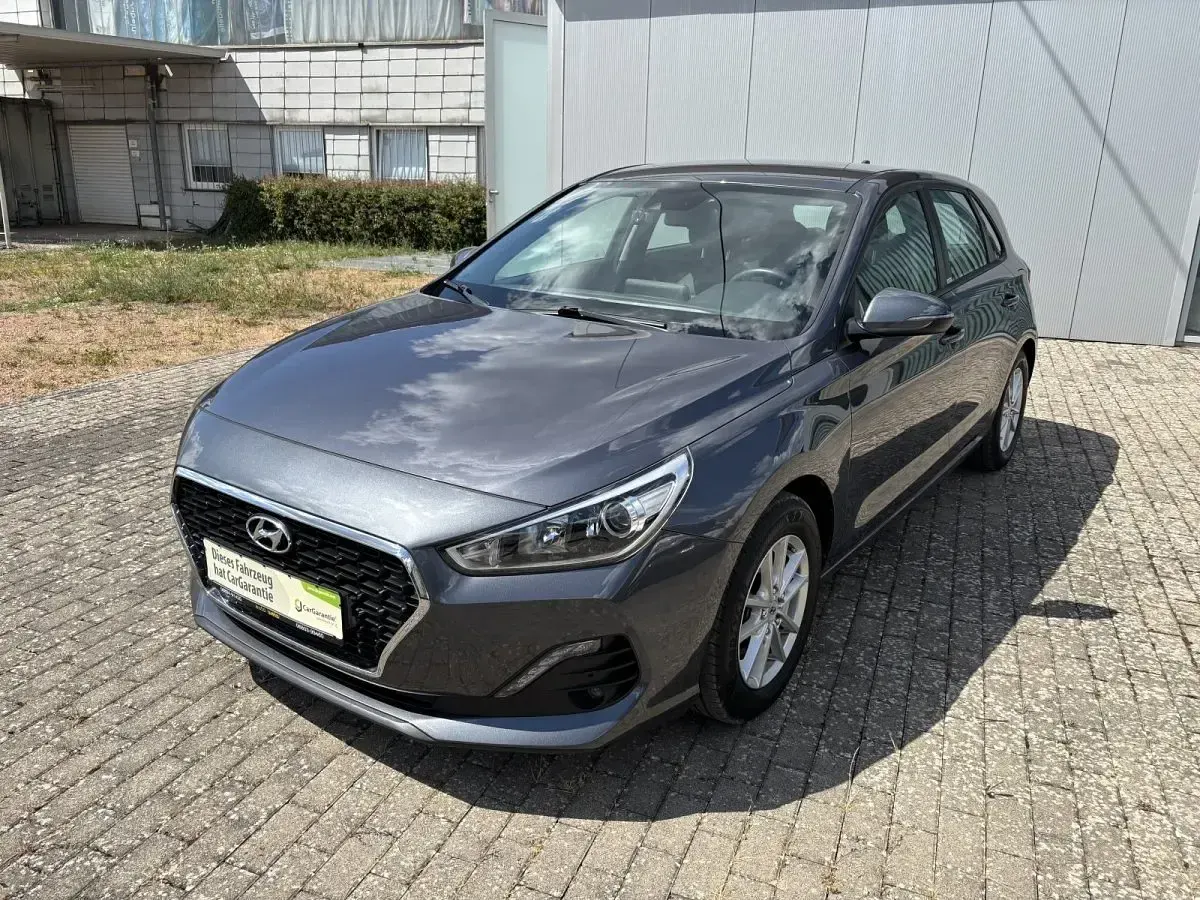 Gebraucht Hyundai i30 Trend 99 PS (72 kW) 2020 Limousine